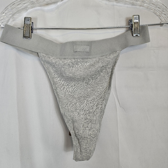 SKIMS Other - SKIMS size Large cotton ribbed thong in Heather Grey NWT